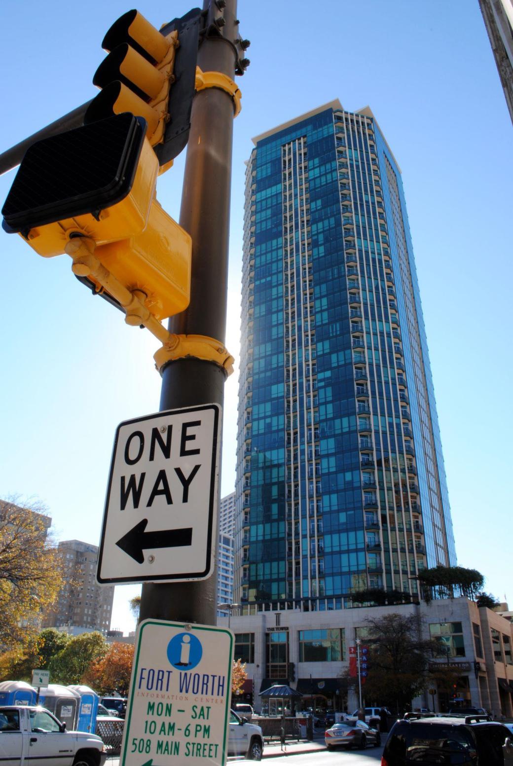 325191_2692282476239_536065566_o